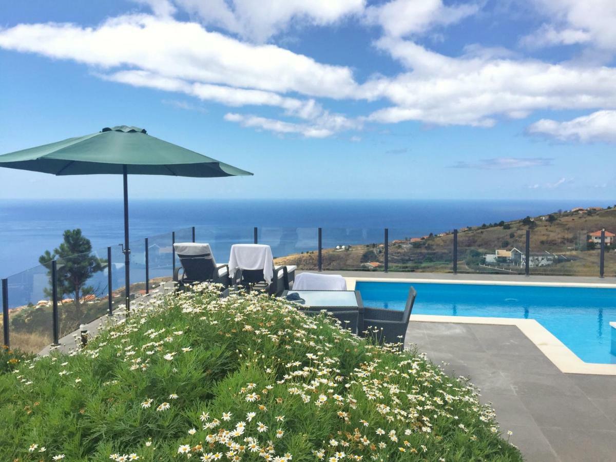 Villa Por Do Sol Estreito Da Calheta Exterior foto
